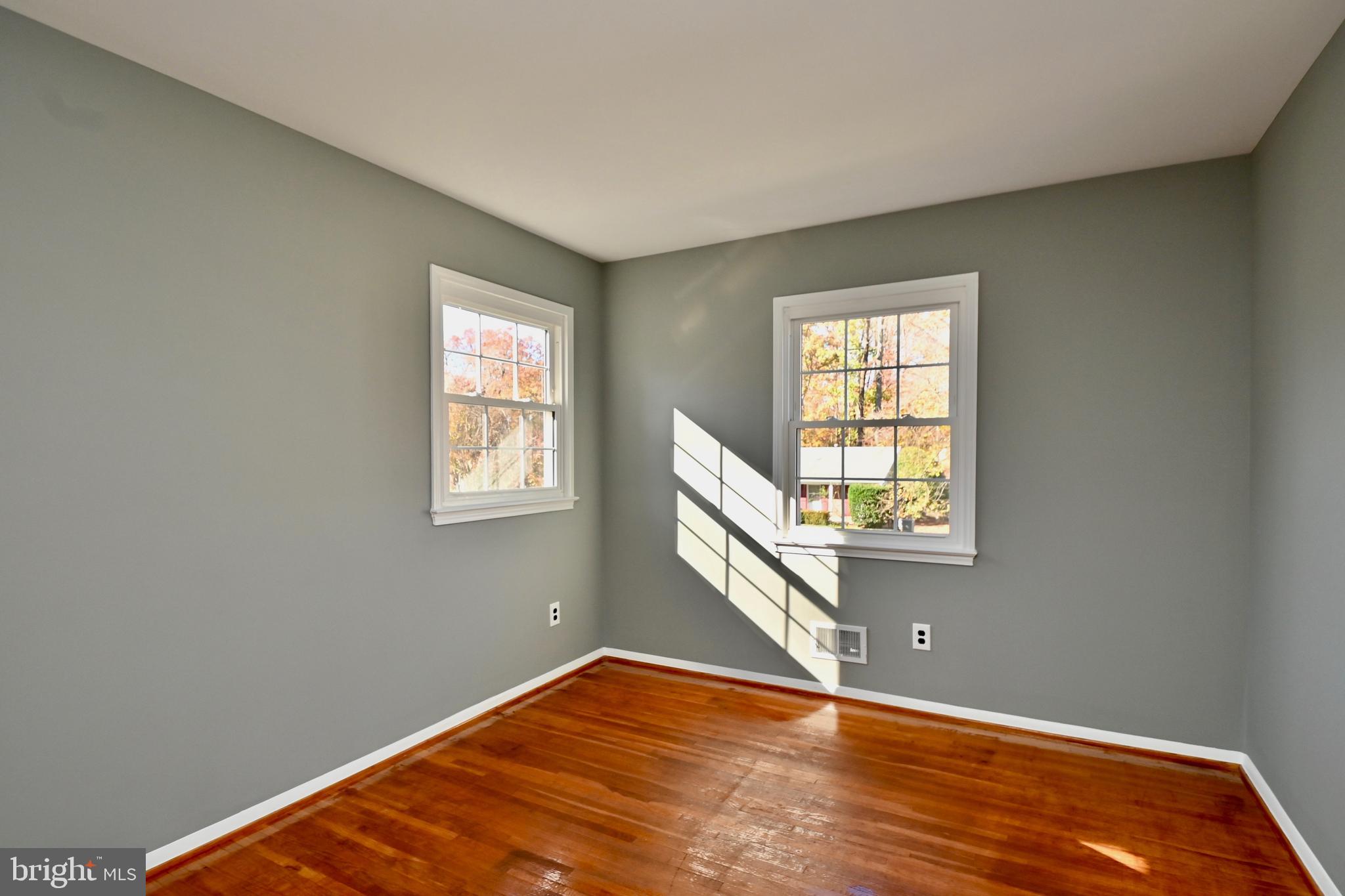 6153 Roxbury Avenue Springfield, VA 22152 - Photo 26 of 56