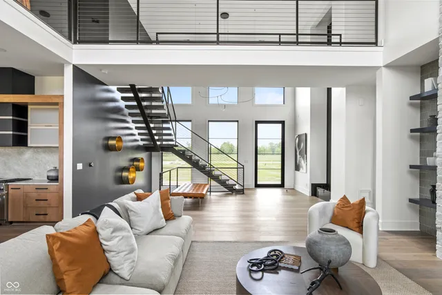 $3,649,000 | 9700 Windy Hills Drive, Zionsville, IN 46077