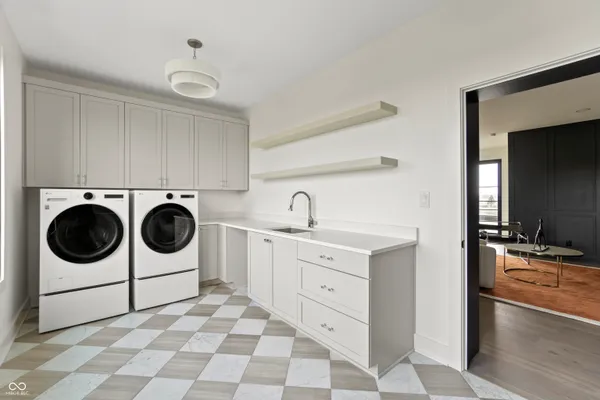 $3,649,000 | 9700 Windy Hills Drive, Zionsville, IN 46077