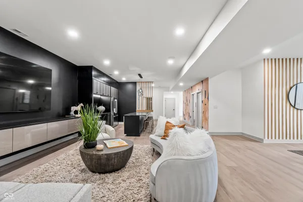 $3,649,000 | 9700 Windy Hills Drive, Zionsville, IN 46077