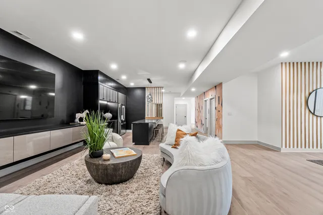 $3,649,000 | 9700 Windy Hills Drive, Zionsville, IN 46077