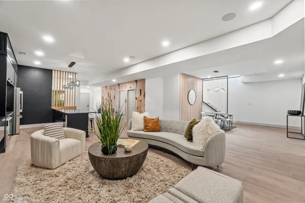 $3,649,000 | 9700 Windy Hills Drive, Zionsville, IN 46077