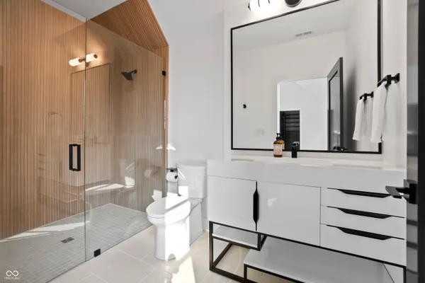 $3,649,000 | 9700 Windy Hills Drive, Zionsville, IN 46077