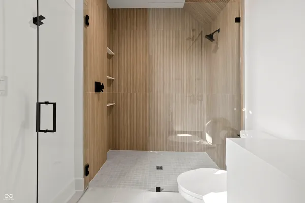 $3,649,000 | 9700 Windy Hills Drive, Zionsville, IN 46077