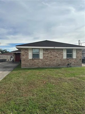$1,000 | 115 K Street, Unit A, Belle Chasse, LA 70037