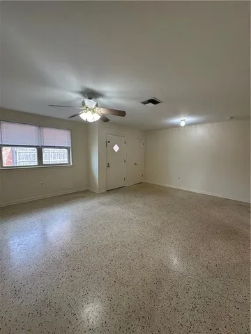 $1,000 | 115 K Street, Unit A, Belle Chasse, LA 70037