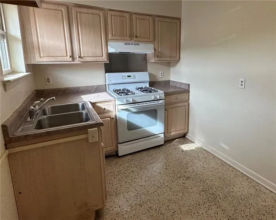 $1,000 | 115 K Street, Unit A, Belle Chasse, LA 70037