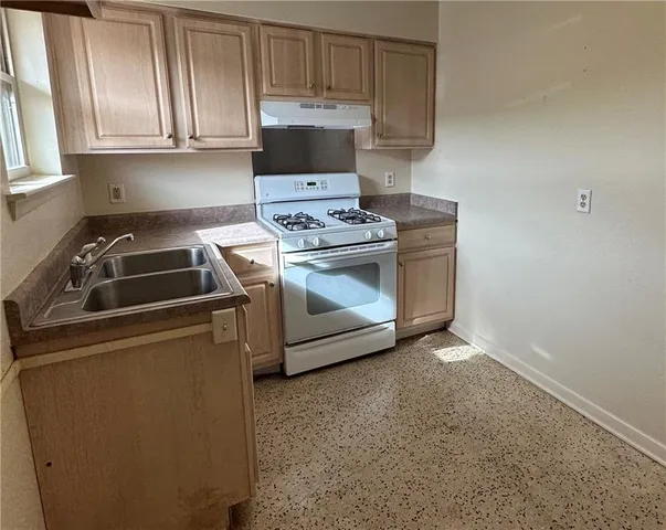 $1,000 | 115 K Street, Unit A, Belle Chasse, LA 70037