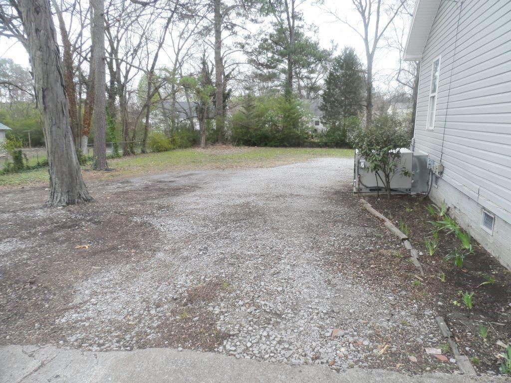 106 South Moore Road Chattanooga, TN 37411 - Photo 5 of 17 SAM_2395