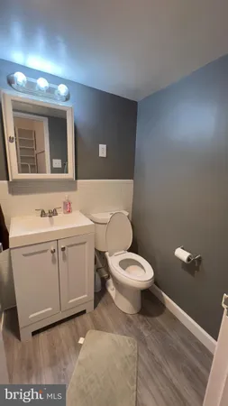 $1,700 | 10401 Grosvenor Place, Unit 524, Rockville, MD 20852