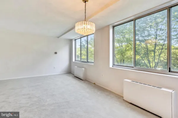 $1,700 | 10401 Grosvenor Place, Unit 524, Rockville, MD 20852