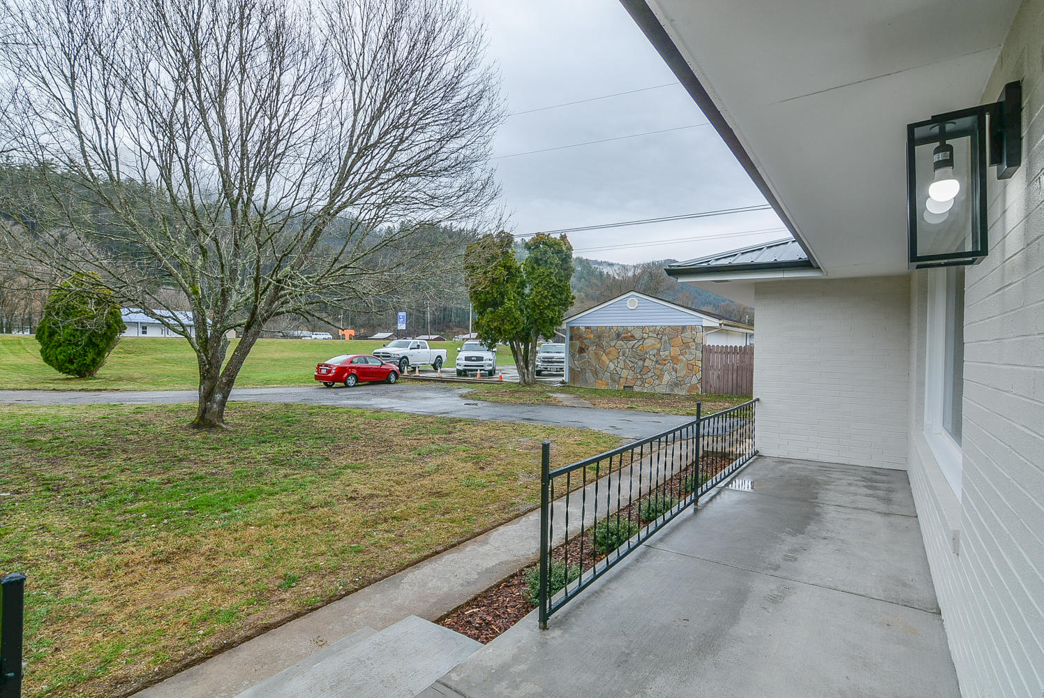 3207 Temple Hill Road Erwin, TN 37650 - Photo 5 of 37 3207 Temple front porch 3