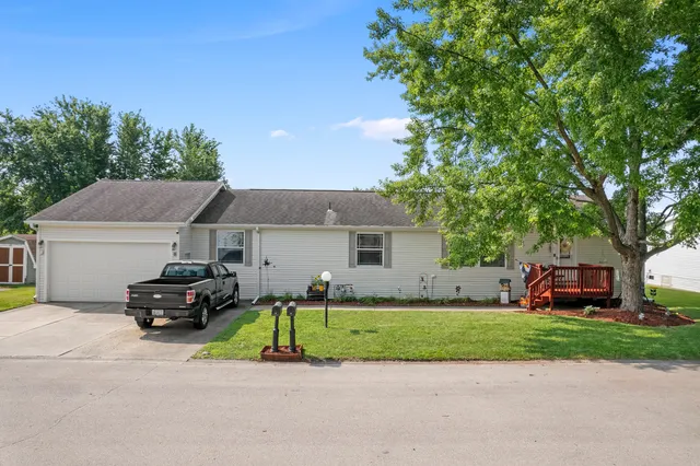 $149,900 | 32 Peggy Drive, Sandwich, IL 60548