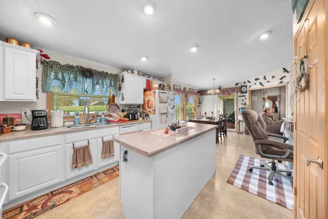 $149,900 | 32 Peggy Drive, Sandwich, IL 60548