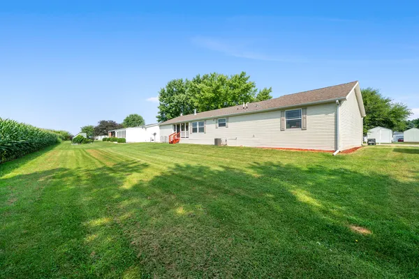 $141,000 | 32 Peggy Drive, Sandwich, IL 60548