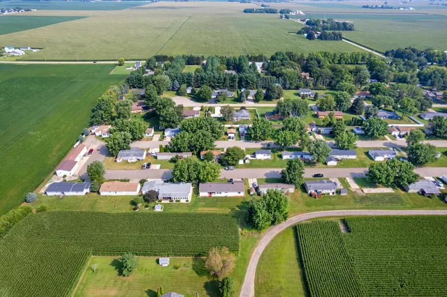 $149,900 | 32 Peggy Drive, Sandwich, IL 60548