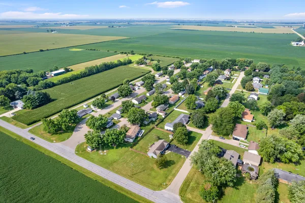 $141,000 | 32 Peggy Drive, Sandwich, IL 60548