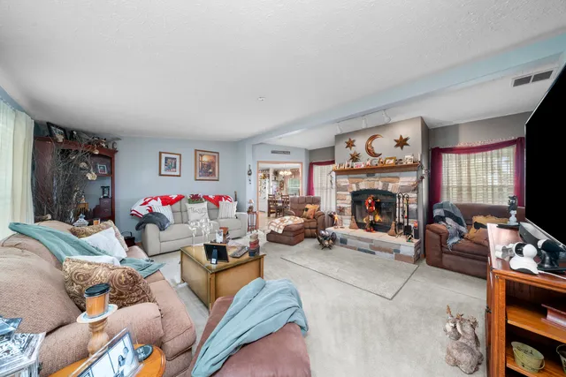 $149,900 | 32 Peggy Drive, Sandwich, IL 60548