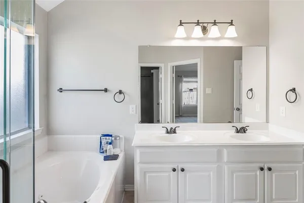 $2,390 | 3225 Winding Ridge Circle, Mansfield, TX 76063