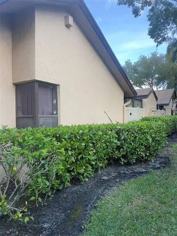$259,900 | 2627 Carambola Circle North, Unit 1713, Pompano Beach, FL 33066