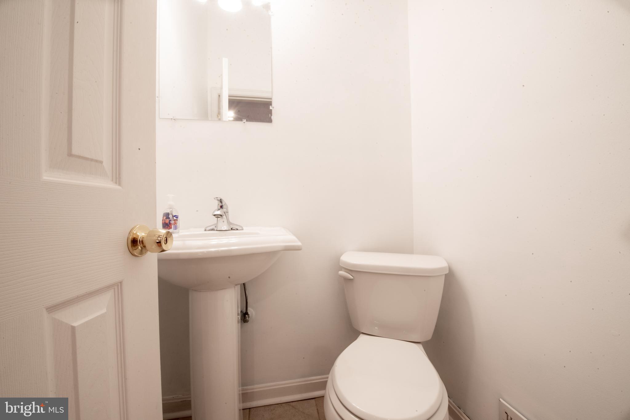 6816 Old Pimlico Road Baltimore, MD 21209 - Photo 16 of 37