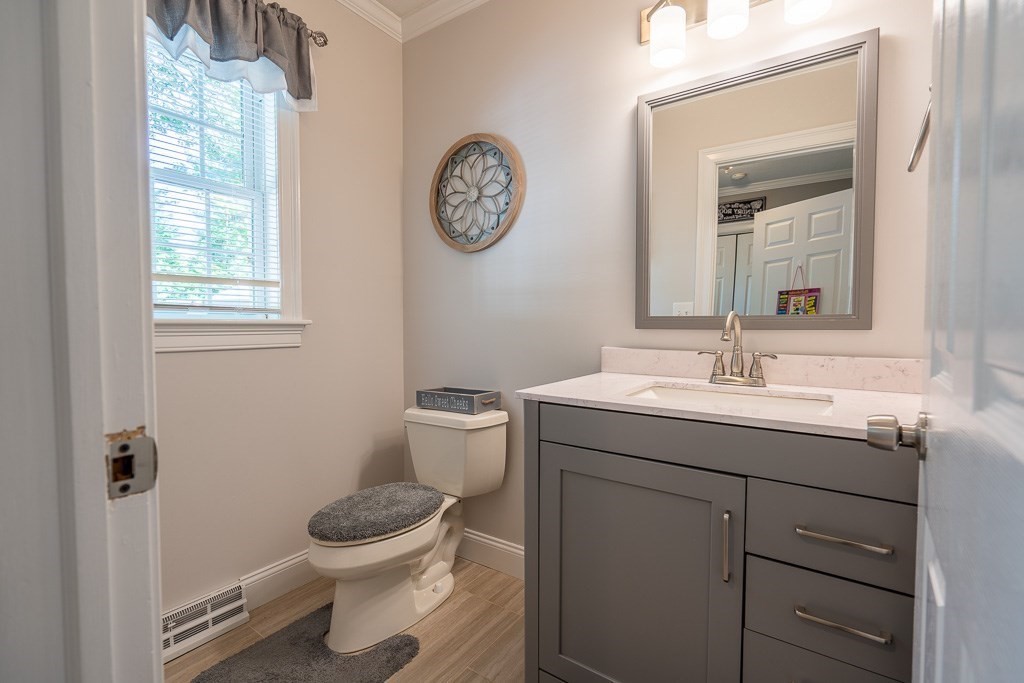 229 Bear Hole Road West Springfield, MA 01089 - Photo 18 of 42