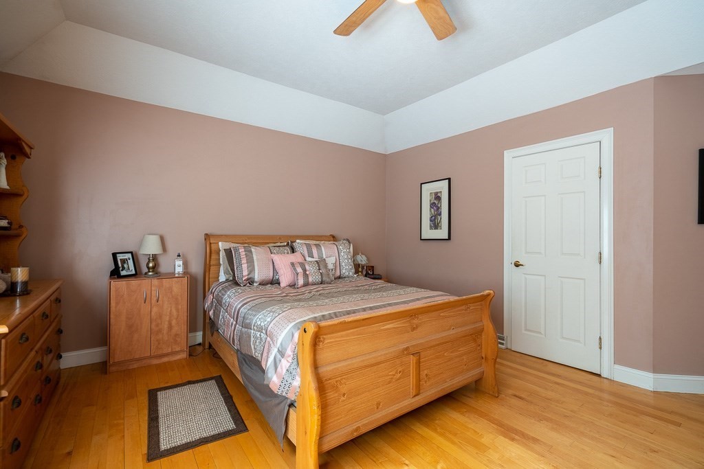 229 Bear Hole Road West Springfield, MA 01089 - Photo 22 of 42