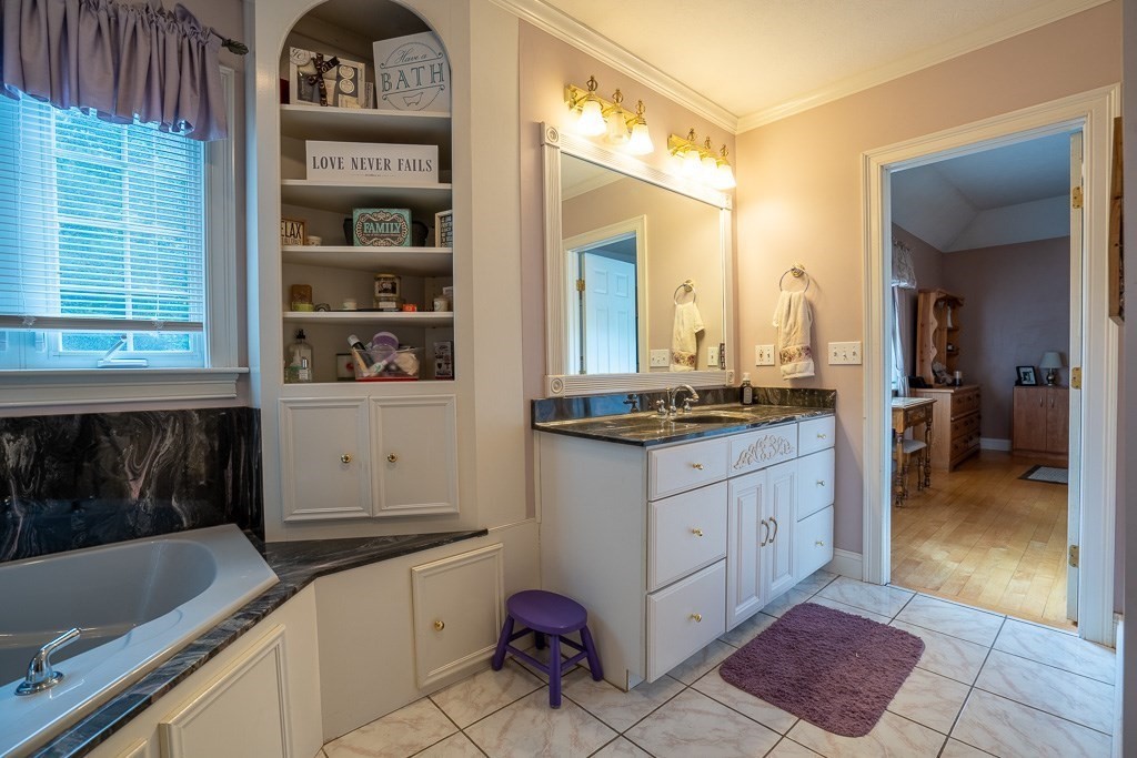 229 Bear Hole Road West Springfield, MA 01089 - Photo 25 of 42