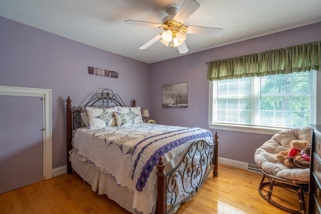 229 Bear Hole Road West Springfield, MA 01089 - Photo 28 of 42
