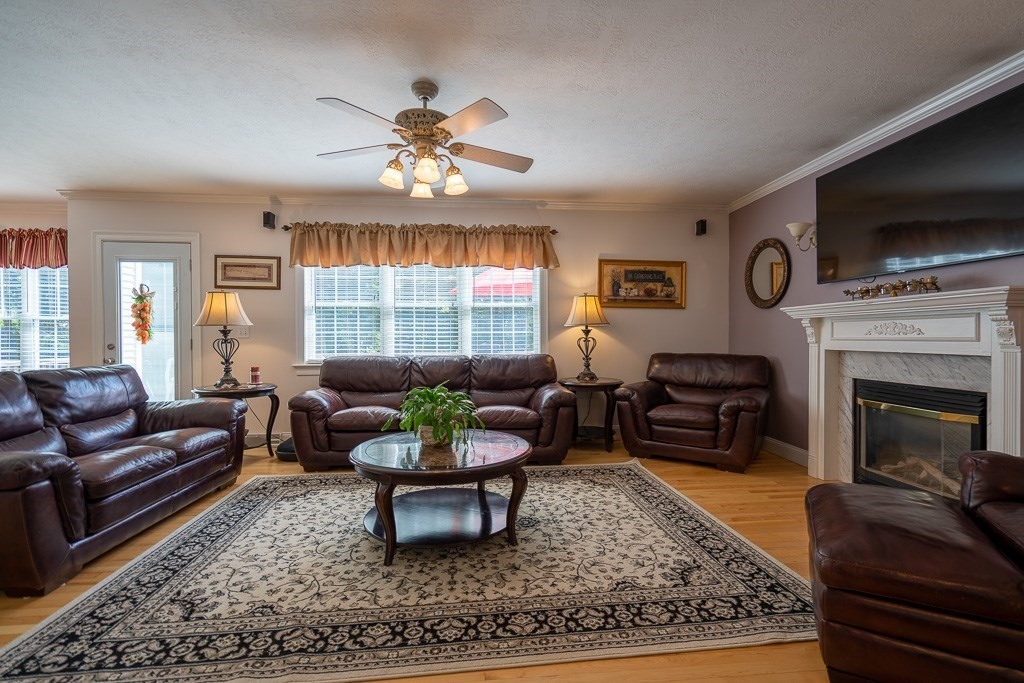 229 Bear Hole Road West Springfield, MA 01089 - Photo 9 of 42