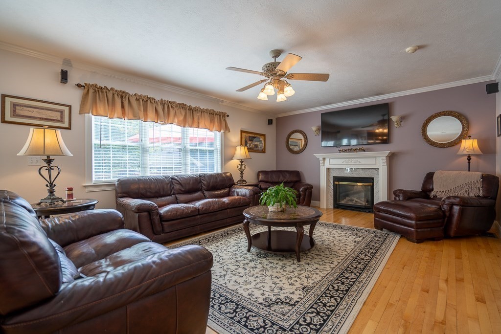 229 Bear Hole Road West Springfield, MA 01089 - Photo 10 of 42