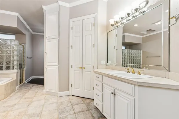 $979,000 | 6308 Estates Lane, Fort Worth, TX 76137