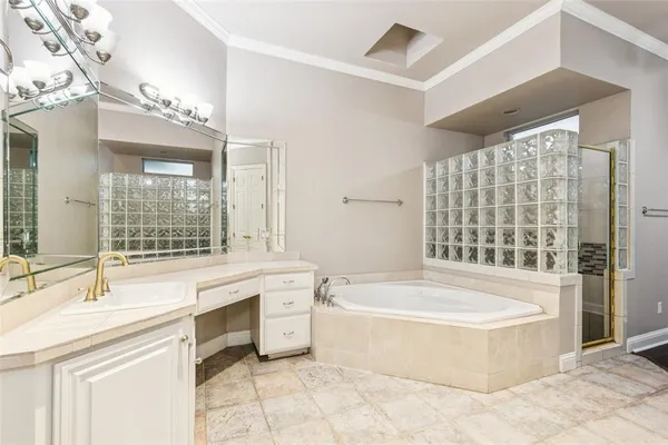 $979,000 | 6308 Estates Lane, Fort Worth, TX 76137