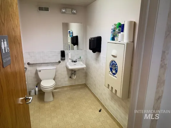 $690,000 | 221 West Main Street, Burley, ID 83318