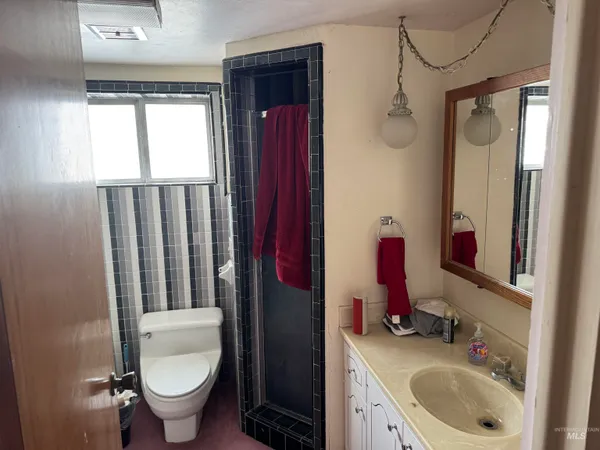 $690,000 | 221 West Main Street, Burley, ID 83318