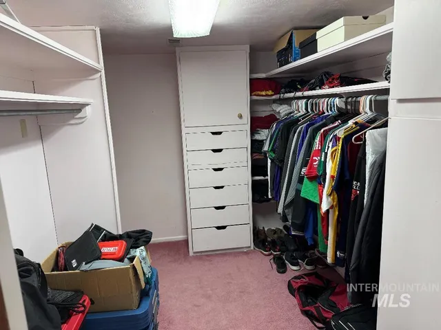 $690,000 | 221 West Main Street, Burley, ID 83318