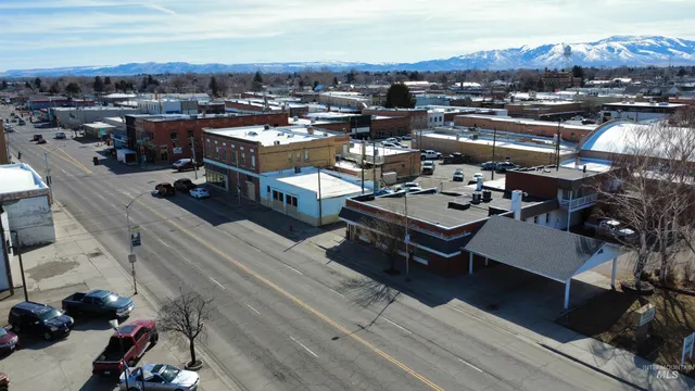 $690,000 | 221 West Main Street, Burley, ID 83318