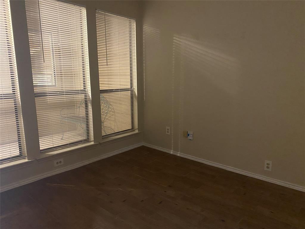 3035 Allister Street Dallas, TX 75229 - Photo 19 of 32