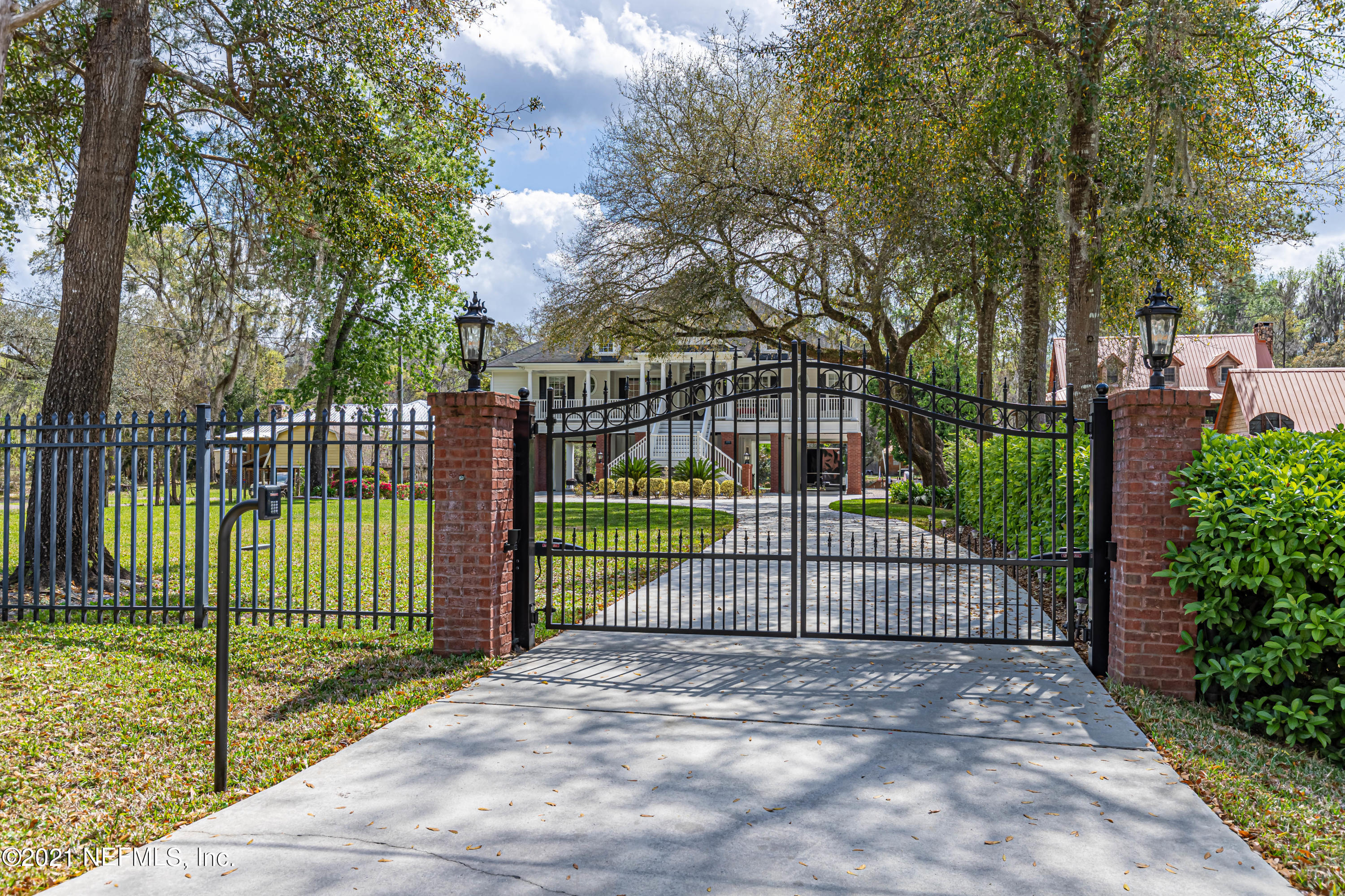 4249 Lazy Acres Road Middleburg, FL 32068 - Photo 1 of 65 2 Front Gate