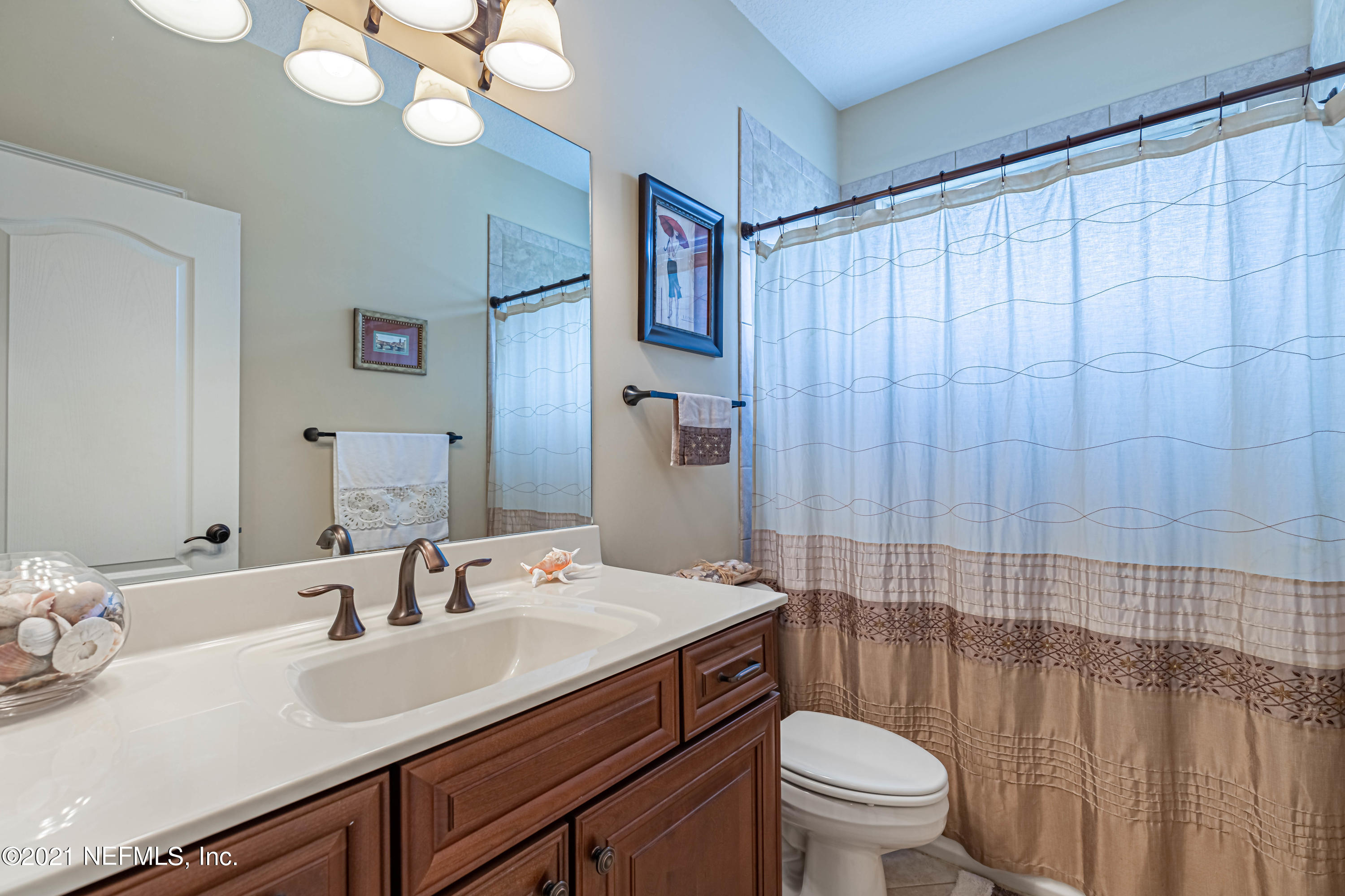 4249 Lazy Acres Road Middleburg, FL 32068 - Photo 32 of 65 33 Second Bathroom