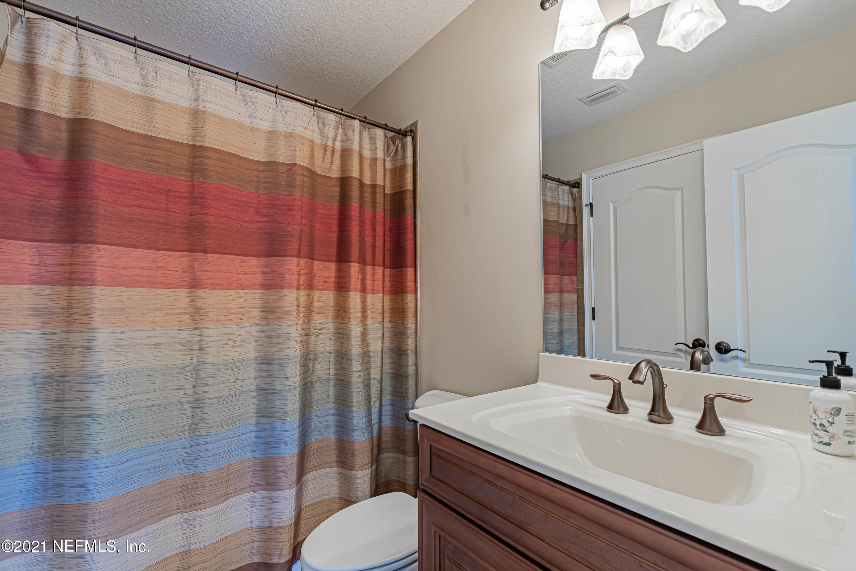 4249 Lazy Acres Road Middleburg, FL 32068 - Photo 34 of 65 35 Third Bathroom
