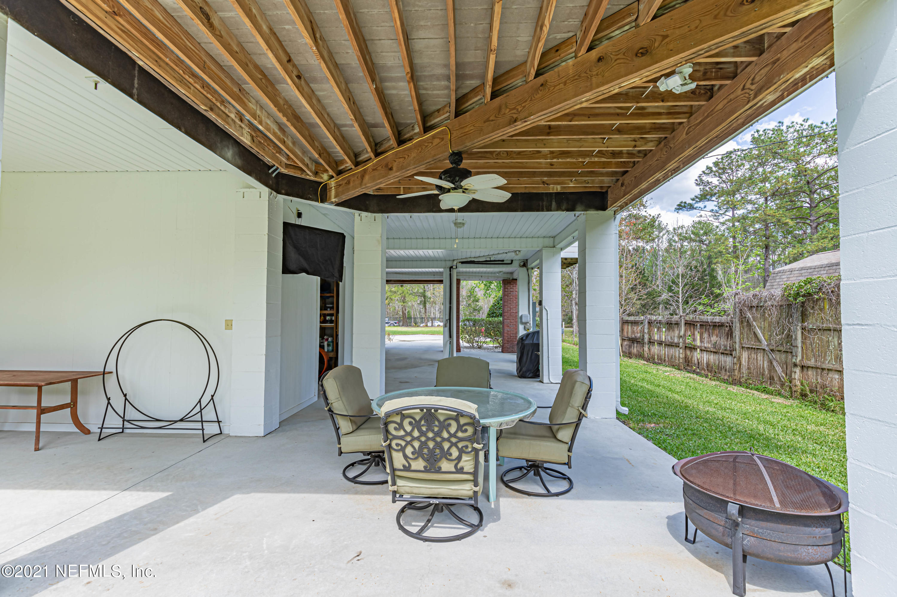4249 Lazy Acres Road Middleburg, FL 32068 - Photo 45 of 65 45 Covered Patio