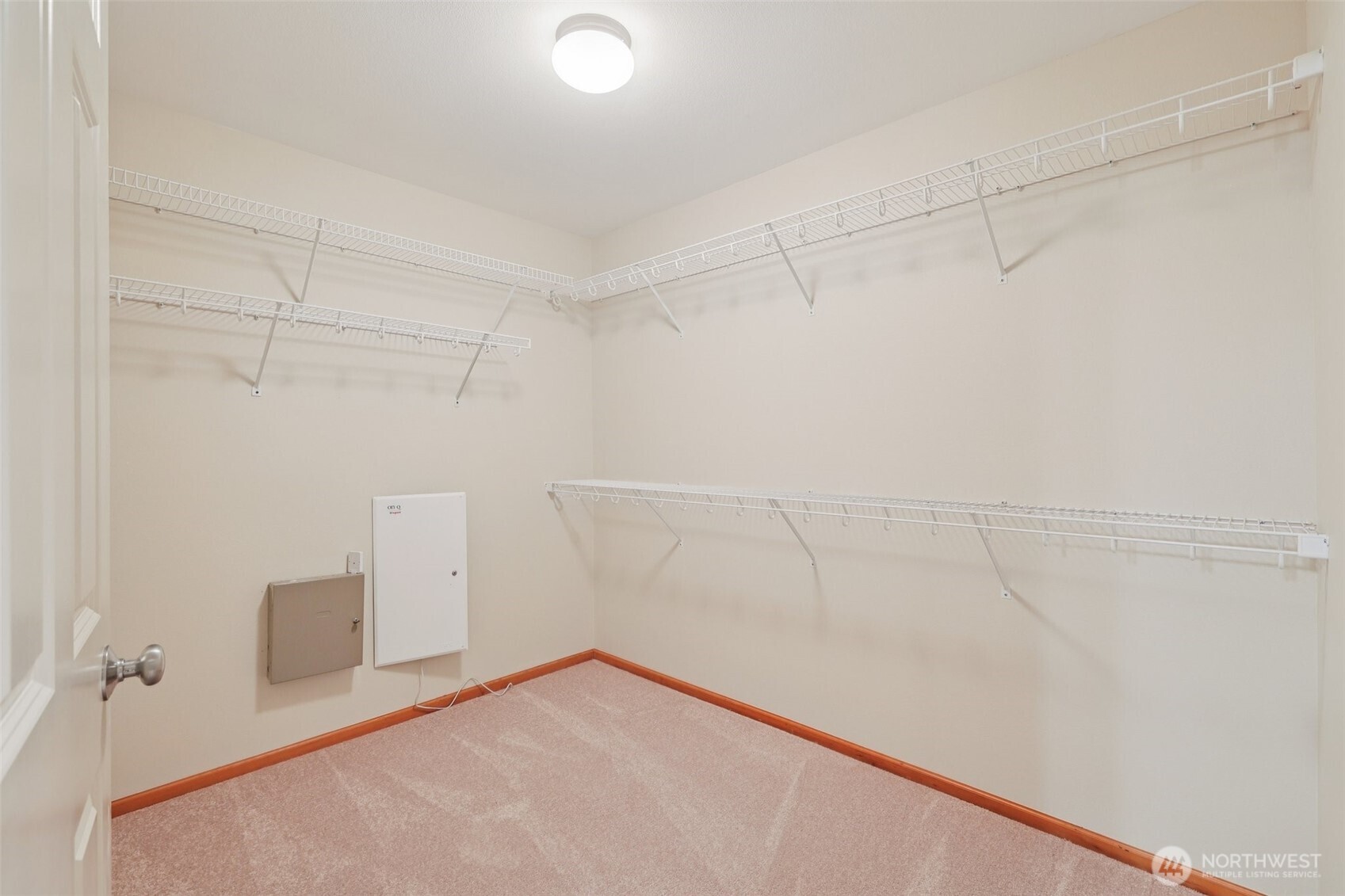 4707 Northeast 7th Place Renton, WA 98059 - Photo 19 of 40