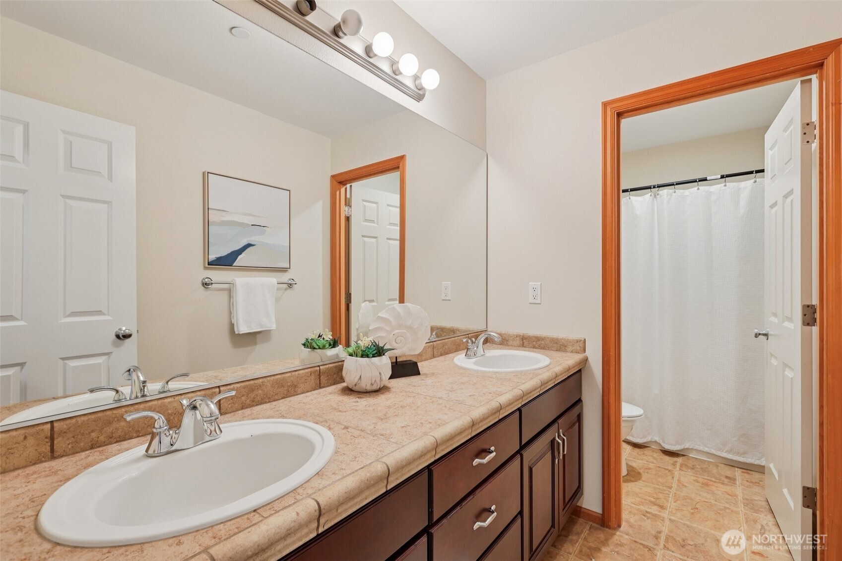 4707 Northeast 7th Place Renton, WA 98059 - Photo 22 of 40