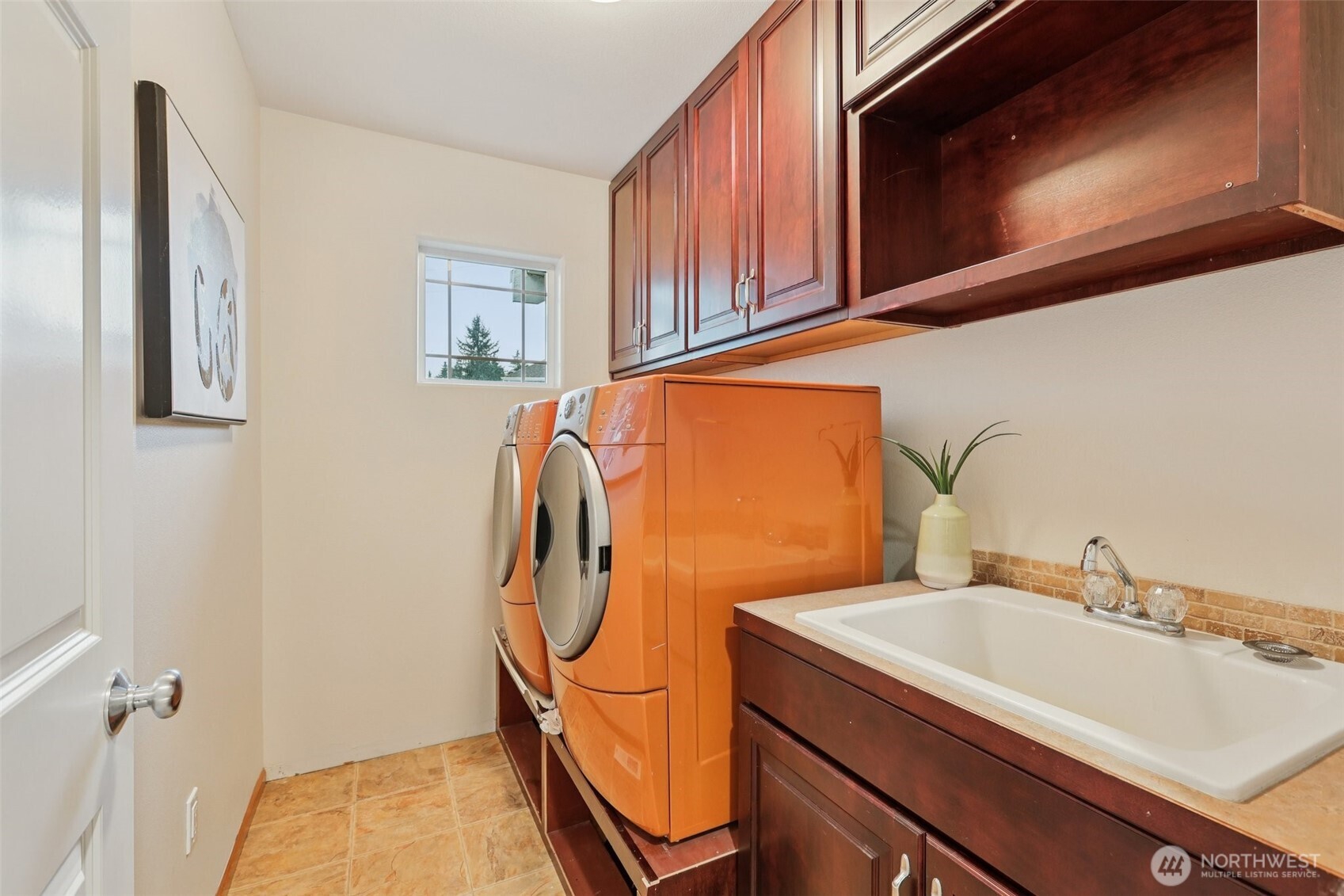 4707 Northeast 7th Place Renton, WA 98059 - Photo 27 of 40