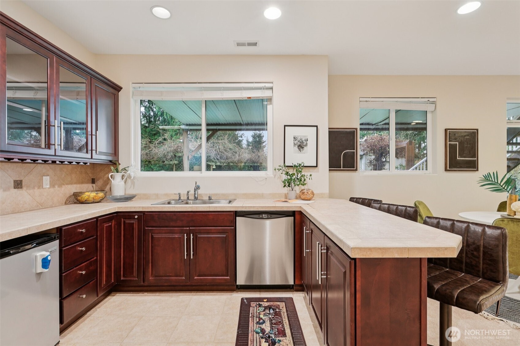 4707 Northeast 7th Place Renton, WA 98059 - Photo 32 of 40