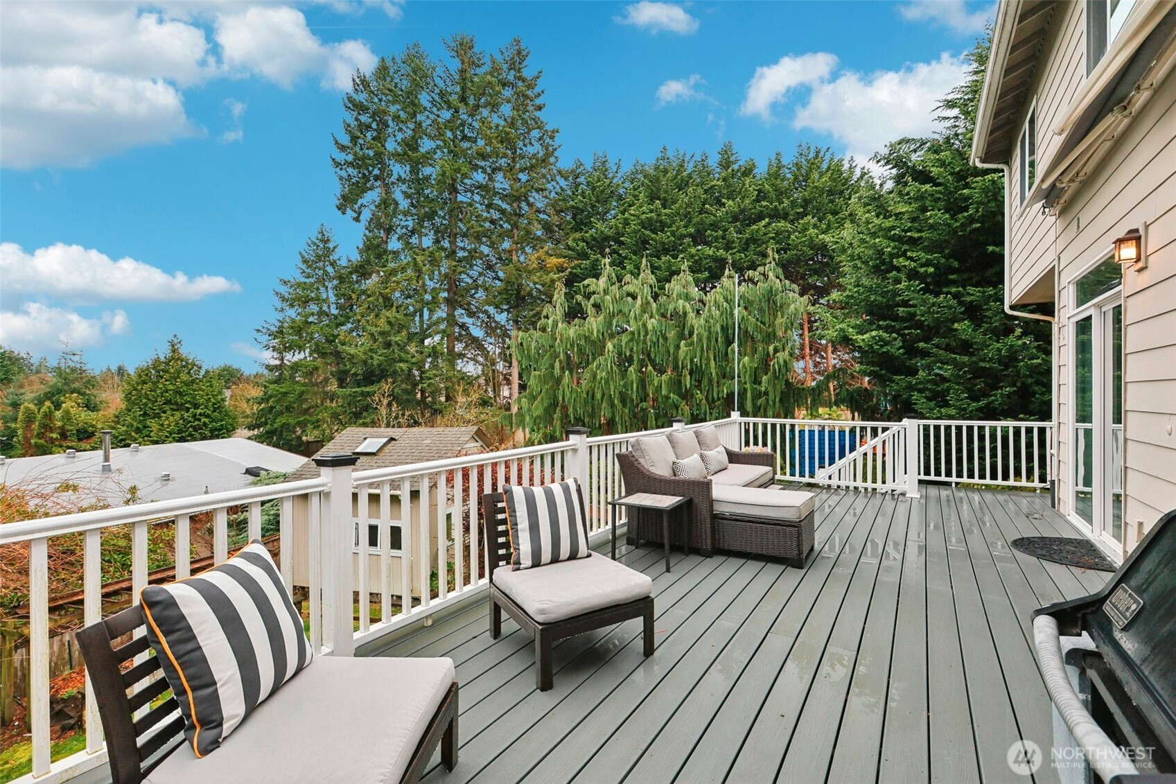 4707 Northeast 7th Place Renton, WA 98059 - Photo 37 of 40