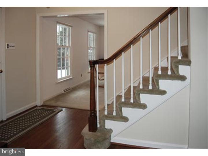 20 Old Farm Road Newark, DE 19711 - Photo 9 of 23 Foyer
