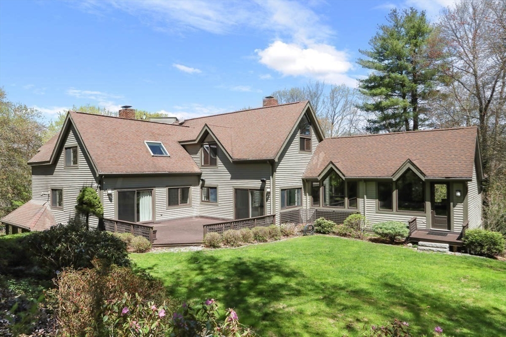 7 Northedge Road Hamilton, MA 01982 - Photo 15 of 42 front view of house with a yard