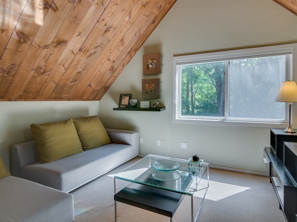 7 Northedge Road Hamilton, MA 01982 - Photo 28 of 42 a living room with furniture and a window
